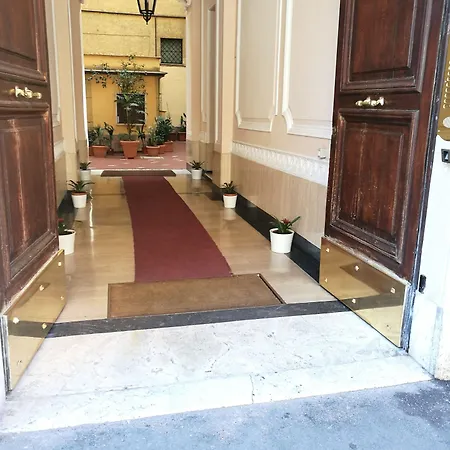 Residenza Ottaviani بيت ضيافة 4*